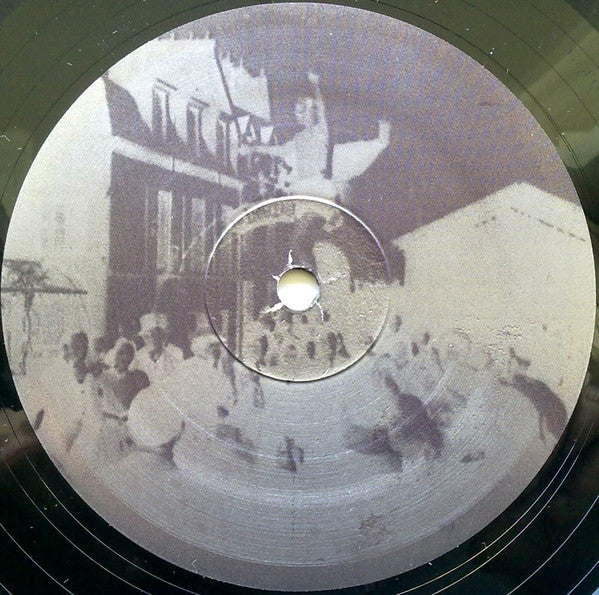 The Effigies : Fly On A Wire (LP, Album)