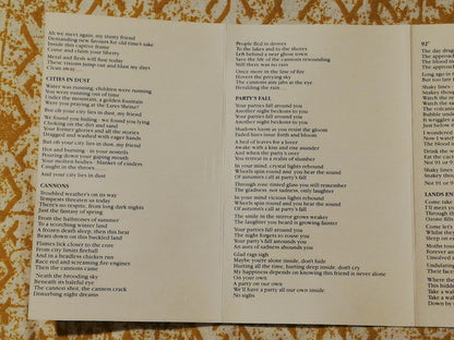 Siouxsie & The Banshees : Tinderbox (Cass, Album, SR )